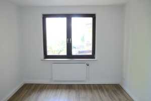 Gut geschnittene 3 Zimmerwohnung mit Balkon – Köln – Vorschaubild 9