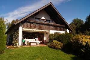 Einfamilienhaus mit Einliegerwohnung in wunderschöner Lage am Stadtrand von Kronach – Kronach (Kreis) – Vorschaubild 1