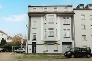 Familienfreundliche 6-Zimmer-Wohnung in bester Innenstadtlage – Die vollständige Adresse der Immobilie erhältst du vom Anbieter., 47805 Dießem/Lehmheide, Krefeld – Vorschaubild 1