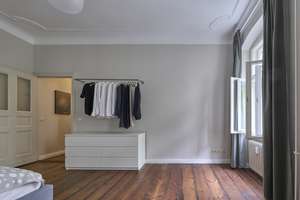 Stilvolle 2-Zimmer-Altbauwohnung in Berlin-Charlottenburg – Die vollständige Adresse der Immobilie erhältst du vom Anbieter., 10589 Charlottenburg, Berlin – Vorschaubild 6