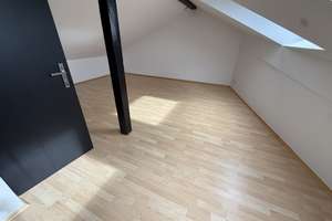Großzügiges, freistehendes Haus in ruhiger Lage – provisionsfrei direkt vom Eigentümer – Die vollständige Adresse der Immobilie erhältst du vom Anbieter., 81375 Neuhadern, München – Vorschaubild 22