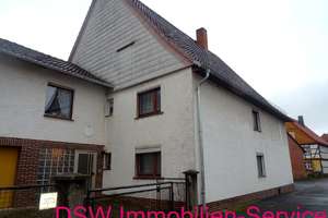 Wohnhaus mit Garagen und großer Grünfläche! – Die vollständige Adresse der Immobilie erhältst du vom Anbieter., 34388 Trendelburg – Vorschaubild 4