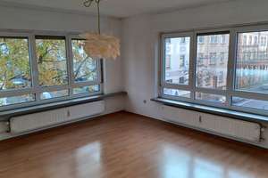 2-Zimmer, Küche, Bad zur Miete in Saarbrücken, Nähe Universität/Nauwieserviertel – An der Trift 32, 66123 St. Johann, Saarbrücken – Vorschaubild 1