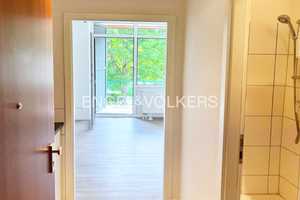 1-Zimmer-Apartment mit Balkon                                               und Tiefgaragenstellp... – Regensburg – Vorschaubild 2