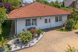 KENSINGTON - Exklusiv -
Vermieteter Bungalow in Berlin-Spandau mit Garten, Garage und Komfort – Berlin – Vorschaubild 2