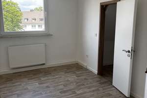 Modernisierte, helle 2-Zimmer-Wohnung mit Keller & Gemeinschaftsstellplatz – Fleitmannsplatz 5, 58239 Schwerte – Vorschaubild 2