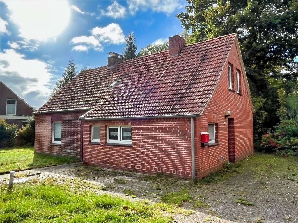 Immobilie in Aurich - Idyllisches Zuhause mit Potenzial in ruhiger Lage von Aurich-Extum! - Bild 1