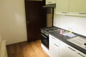Schöne Singlewohnung in toller Lage – Im Rosengarten 21, 55583 Bad Münster am Stein-Ebernburg – Vorschaubild 1