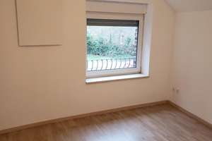 Helle  3,5-Zimmer-Wohnung mit Terasse an der Grenze zu Moers – Die vollständige Adresse der Immobilie erhältst du vom Anbieter., 47198 Hochheide, Duisburg – Vorschaubild 8