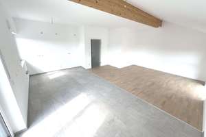 ERSTBEZUG! Sonnige große 3-Zimmer-Wohnung mit gefliestem Balkon und chicer Einbauküche in Kirchheim! – Lavendelweg 8, 85551 Kirchheim bei München – Vorschaubild 6