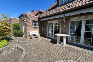 Doppelhaushälfte mit sonnigem Garten // 3-4 Schlafzimmer // Garage // in Spielstraße – Die vollständige Adresse der Immobilie erhältst du vom Anbieter., 47259 Huckingen, Duisburg – Vorschaubild 4