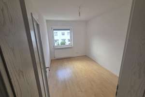 Charmantes Einfamilienhaus in Ortsrand-Lage von Steinbach (Taunus) – Die vollständige Adresse der Immobilie erhältst du vom Anbieter., 61449 Steinbach (Taunus) – Vorschaubild 10