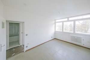 Bezugsfreie 3 Zi-Whg in DER Architektur-Ikone: im Oskar Niemeyer Haus im 3. OG mit Balkon – Altonaer Strasse 14, 10557 Hansaviertel, Berlin – Vorschaubild 7