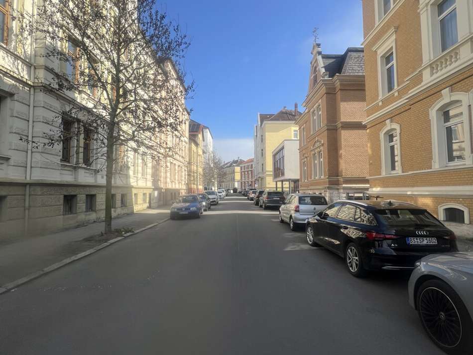 Straßenansicht