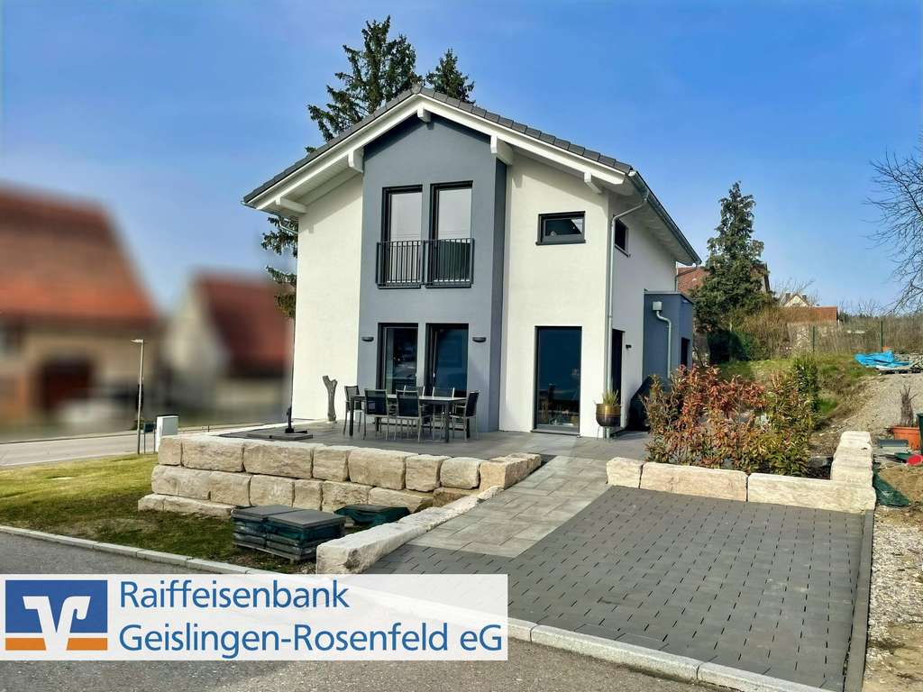 Immobilie in Geislingen - Einfach einziehen - Modernes Einfamilienhaus mit sonniger Terrasse und Garten!  - Bild 0