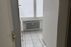 Gepflegte 3-Zimmer-Wohnung im 1. OG mit EBK im Herzen Bielefelds – Die vollständige Adresse der Immobilie erhältst du vom Anbieter., 33602 Mitte, Bielefeld – Vorschaubild 7