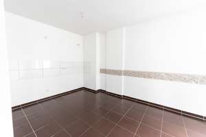 Flexible 4-Zimmerwohnung mit Balkon, Fußbodenheizung, Gäste- WC, Badezimmer mit Wanne und Dusche – Halberstädter Str. 137, 39112 Sudenburg, Magdeburg – Vorschaubild 4