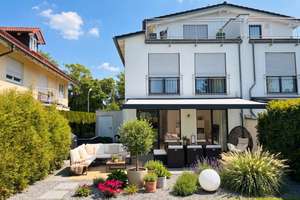 Wunderschöne und hochwertige Doppelhaushälfte in München