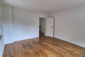 Exklusive, sanierte 3-Zimmer-Erdgeschosswohnung mit Parkettboden und Einbauküche in Bochum – Dietrich-Benking-Straße 94, 44805 Bochum – Vorschaubild 7