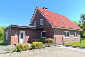 *RESERVIERT* Großzügiges Einfamilienhaus in Zetel - Neuenburg – Die vollständige Adresse der Immobilie erhältst du vom Anbieter., 26340 Zetel – Vorschaubild 1