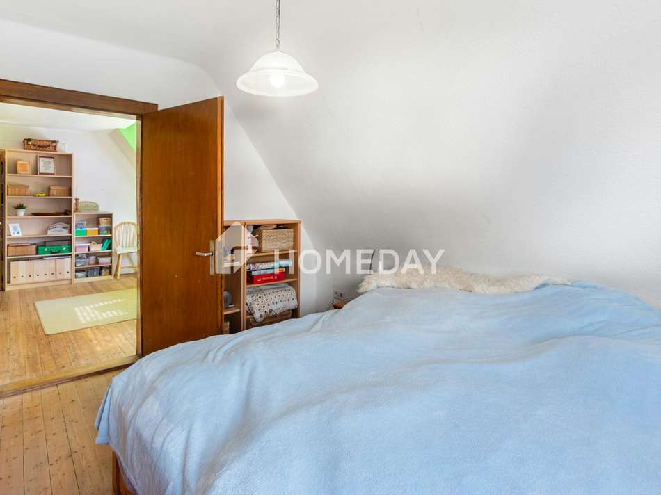 1. OG Schlafzimmer 2