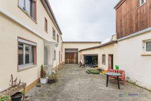 Einfamilienhaus mit Scheune und Hof - typisch Finthen, voller Möglichkeiten – Die vollständige Adresse der Immobilie erhältst du vom Anbieter., 55126 Finthen, Mainz – Vorschaubild 2