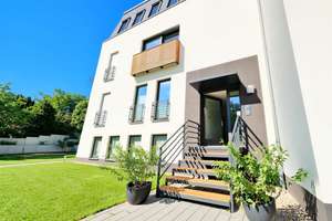 Neue 3 Zimmer Erdgeschoss Wohnung in Zehlendorf - Wohnen mit großem Garten und TG-Stellplatz – Die vollständige Adresse der Immobilie erhältst du vom Anbieter., 14169 Zehlendorf, Berlin – Vorschaubild 2