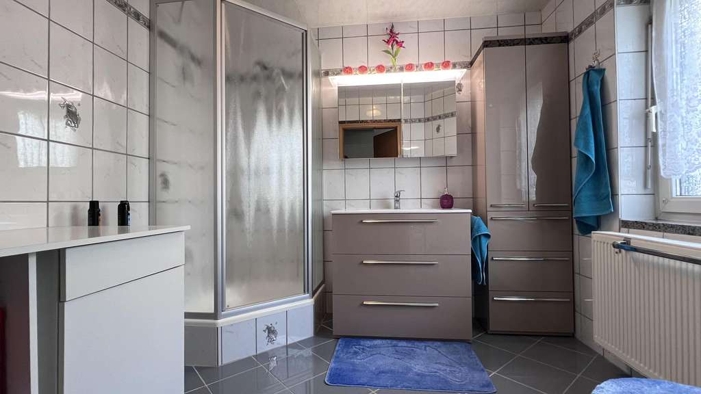 Immobilie in Lichtenstein/Sachsen - Mittendrin & stets dabei - Bild 1