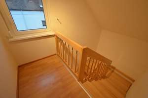 Freiwerdend ! 1-2 Fam-Haus mit 2-Zi.-EG-Whg und 4-Zi.-Maisonette-Whg. + Garten in Burgweinting – Die vollständige Adresse der Immobilie erhältst du vom Anbieter., 93055 Burgweinting-Harting, Regensburg – Vorschaubild 26