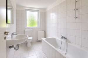Renovierte Einzimmerwohnung mit Spitzgiebel mit guter Unianbindung – Sybelstr. 64, 45145 Frohnhausen, Essen – Vorschaubild 4
