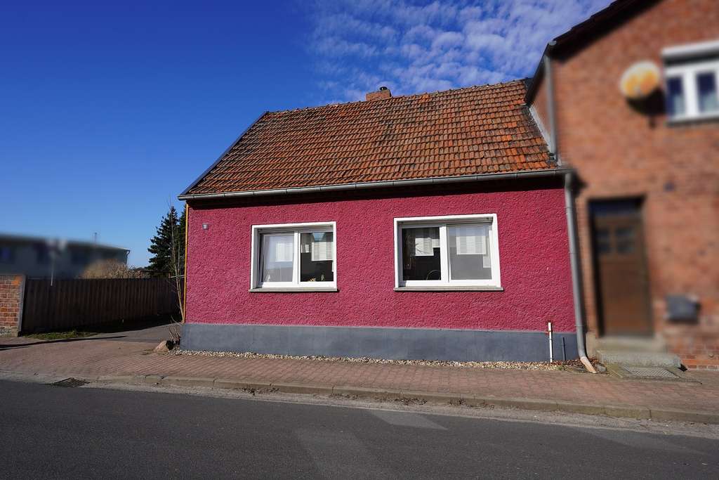 Immobilie in Angern - Mahlwinkel – Kleines EFH mit Werkstatt  und Garagen - Bild 2