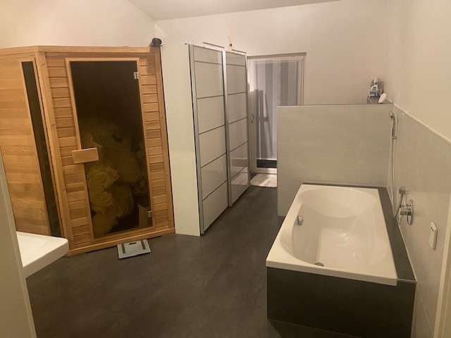 Immobilie in Pommersfelden - Exklusiver Bungalow in ruhiger Südwest-Randlage mit Fernsicht und großem Garten in Pommersfelden - Bild 0