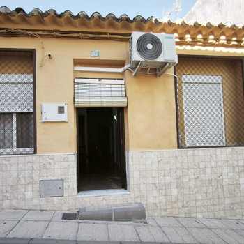 Charmantes möbliertes Stadthaus.