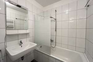 HELLE 2 ZI WOHNUNG MIT 2 BALKONEN - IN UNTERRATH – Bielefelder Str. 9, 40468 Unterrath, Düsseldorf – Vorschaubild 5