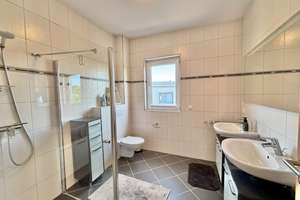 EVERNEST: partially furnished 4br duplex house fitted kitchen 2x parking yard Wiesbaden-Auringen – Die vollständige Adresse der Immobilie erhältst du vom Anbieter., 65207 Auringen, Wiesbaden – Vorschaubild 21