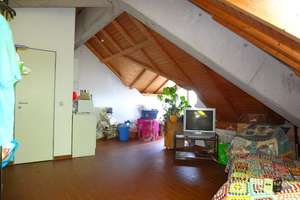 1 ZKB* extravagantes DG* maximal 1 Person* renoviert* inkl. kl. EBK* Wannenbad* zentral DA-Bessungen – Die vollständige Adresse der Immobilie erhältst du vom Anbieter., 64285 Bessungen, Darmstadt – Vorschaubild 7