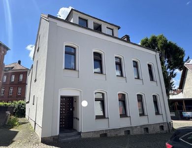 Zweifamilienhaus in zentrumsnaher Lage von Brakel