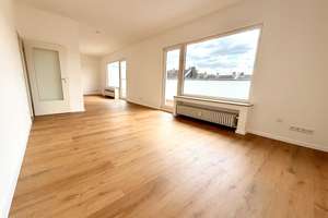 Traum-Penthouse mit 3 Balkonen, EBK und Aufzug direkt auf der Lorettostraße – Lorettostraße 5, 40219 Unterbilk, Düsseldorf – Vorschaubild 1