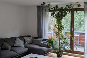 Schöne helle 2,5 Zimmer Wohnung im Stuttgarter Süden mit tollem Ausblick  – Liststraße 
 81, 70180 Lehen, Stuttgart – Vorschaubild 1