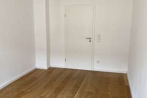 Helle kernsanierte 2Zi Altbau Wohnung top Ausstattung/Küche/Balkon/Parkett/Bad neu/elektr. Rolläden – Heynestrasse 23, 90443 Steinbühl, Nürnberg – Vorschaubild 13