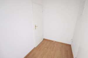 🔥 6,5 % Bruttorendite! Vermietete 1-Zimmer-Wohnung auf dem Kaßberg – 48.000 € – Franz-Mehring-Str. 28, 9112 Kaßberg, Chemnitz – Vorschaubild 11