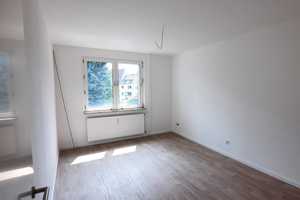 Duisburg Hochfeld,  2 Zi. Wohnung mit Küche und Balkon, Blick ins Grüne – Duisburg – Vorschaubild 10