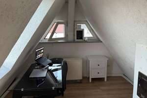 Maisonette-Highlight: Helle 2,5-Zi Wohnung 74m² in Zuffenhausen mit EBK, Carport optional – Langobardenstraße 7, 70435 Zuffenhausen-Hohenstein, Stuttgart – Vorschaubild 4