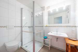 Licht, Raum und Lebensqualität – besondere Doppelhaushälfte mit Atelier und Gartenidylle – Die vollständige Adresse der Immobilie erhältst du vom Anbieter., 51067 Holweide, Köln – Vorschaubild 16