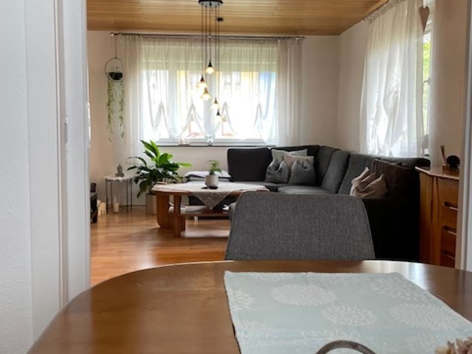 EG Blick von Essen Ri Wohnzi