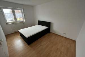 Wohnen mit Charakter: 2-Zimmer-Erdgeschosswohnung in Erfurt-Niedernissa – Die vollständige Adresse der Immobilie erhältst du vom Anbieter., 99099 Niedernissa, Erfurt – Vorschaubild 3