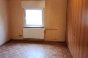 Wohnen mit Charakter: Großzügiges Haus in Saarbrücken-Ensheim – Bischmisheimer Str. 3, 66131 Ensheim, Saarbrücken – Vorschaubild 4