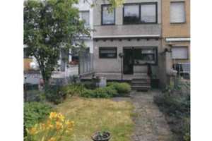 Viel Platz für die Familie: Haus mit Garten, Stellplatz & perfekter Anbindung in Köln-Bilderstöckche – Longericher Straße 91, 50739 Bilderstöckchen, Köln – Vorschaubild 3
