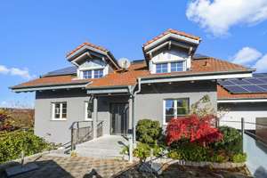 ENERGIEVERBRAUCH: A+!!! HERRLICHES EINFAMILIENHAUS MIT EINLIEGERWOHNUNG IM SONNIGEN MARKGRÄFLERLAND – Die vollständige Adresse der Immobilie erhältst du vom Anbieter., 79588 Efringen-Kirchen – Vorschaubild 2