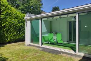 DESIGN-BUNGALOW MIT EXKLUSIVEM WINTERGARTEN, WÄRMEPUMPE & WOHNGESUNDEM RAUMKLIMA – Mintarder Weg 68, 40472 Unterrath, Düsseldorf – Vorschaubild 2